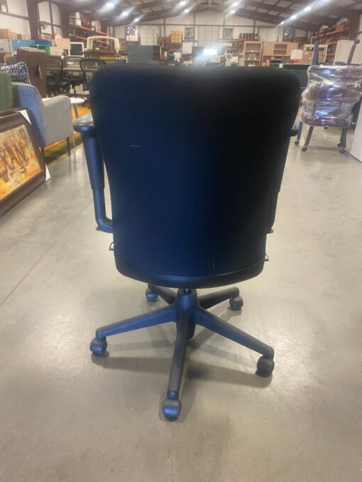 Haworth Look Chair - Image 3