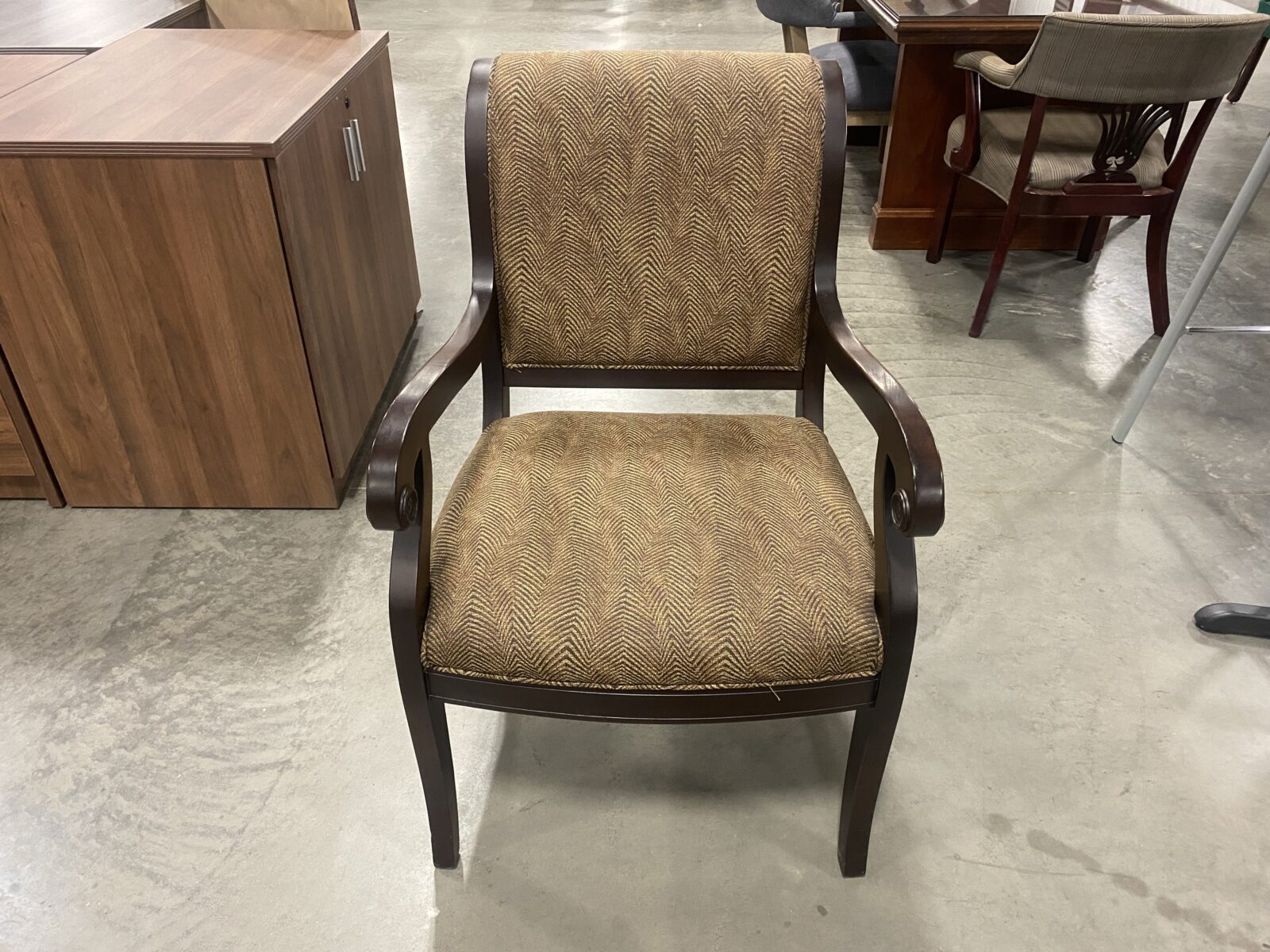 Executive Guest Chair Office Barn