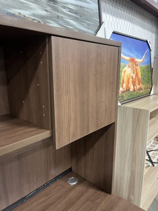 71'' X 101'' U-Desk W/ Hutch - Image 6