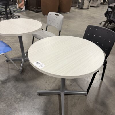 30" Round Table By Steelcase