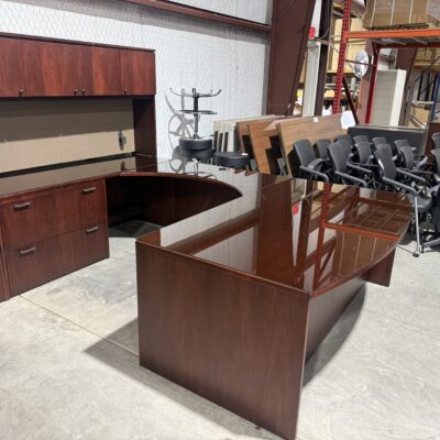 72" X 112" Glasstop Mahogany U-Desk W/Hutch And Power By Jofco