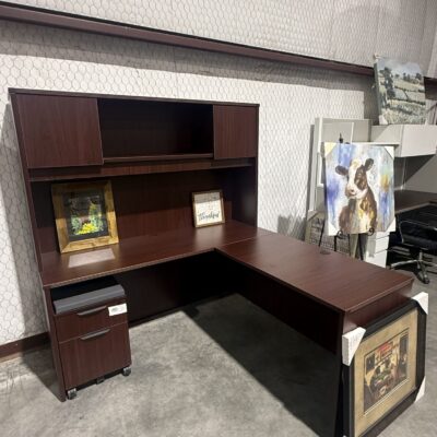 66" X 66" Mahogany L-Desk W/Hutch